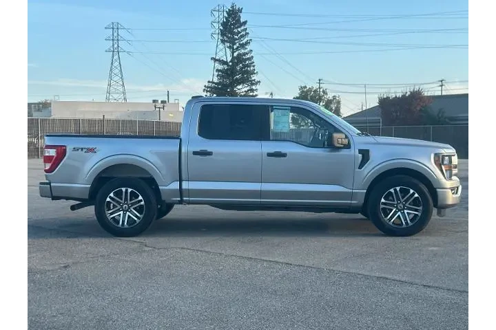 $37945 : Ford F-150 2023 4x2 XL 4dr S image 2