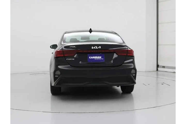 $17998 : Kia Forte 2023 LXS 4dr Sedan image 6