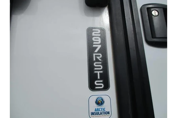 2021 Grand Design RV Reflecti image 9