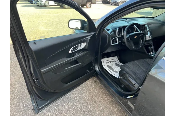 $8999 : 2017 Equinox LS image 10