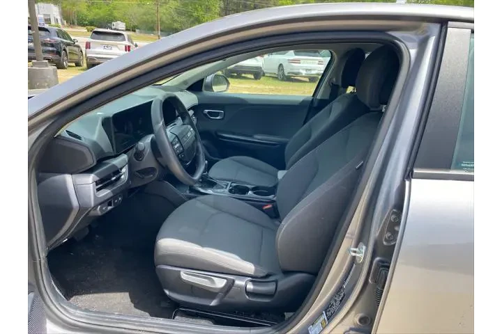 $18920 : Kia K4 2025 LXS 4dr Sedan image 9