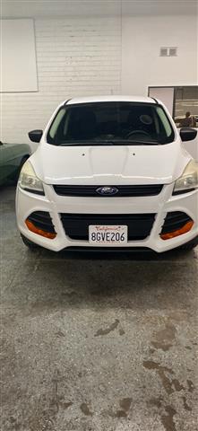 $7200 : 2014 Ford Escape  de venta image 2