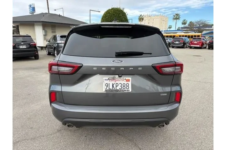 $25625 : Ford Escape Hybrid 2023 ST-L image 6