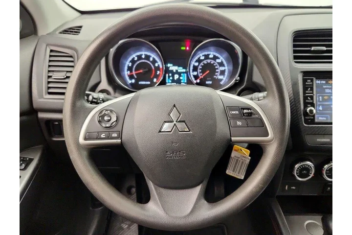 $16998 : Mitsubishi Outlander Sport 2 image 10