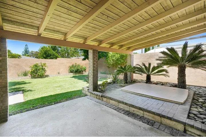 $1400 : Rancho Cucamonga Renta 🏡 image 7