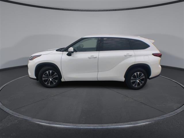 $35900 : PRE-OWNED 2021 TOYOTA HIGHLAN image 5