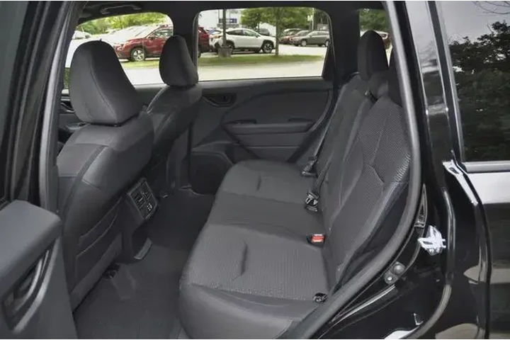 $30990 : Subaru Forester 2025 AWD Pre image 10