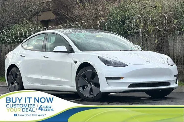 $23715 : Tesla Model 3 2023 4dr Sedan image 1