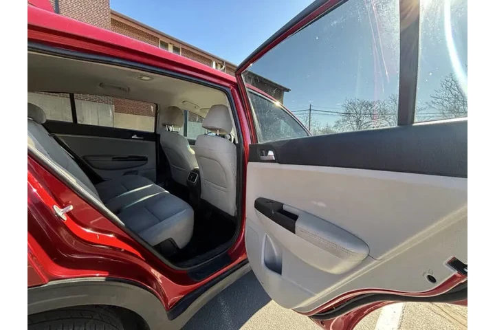 $9999 : 2020 Sportage LX image 8