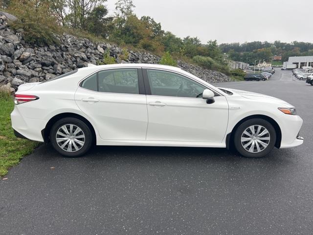 $27498 : PRE-OWNED 2020 TOYOTA CAMRY H image 9