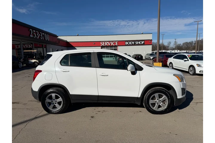 $4980 : 2015 Trax AWD 4dr LS w/1LS image 1