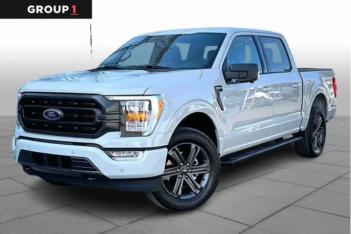 $38983 : Ford F-150 2023 4x4 XL 4dr S image 1