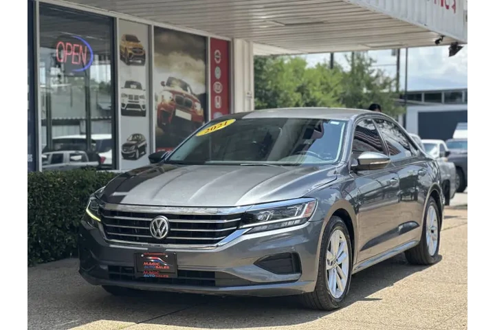 $18499 : 2021 Passat S image 6