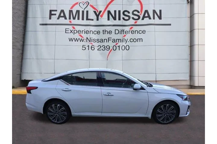 $28709 : Nissan Altima 2023 AWD 2.5 S image 3