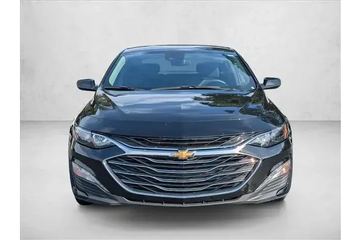 $20487 : Chevrolet Malibu 2024 LT 4dr image 2