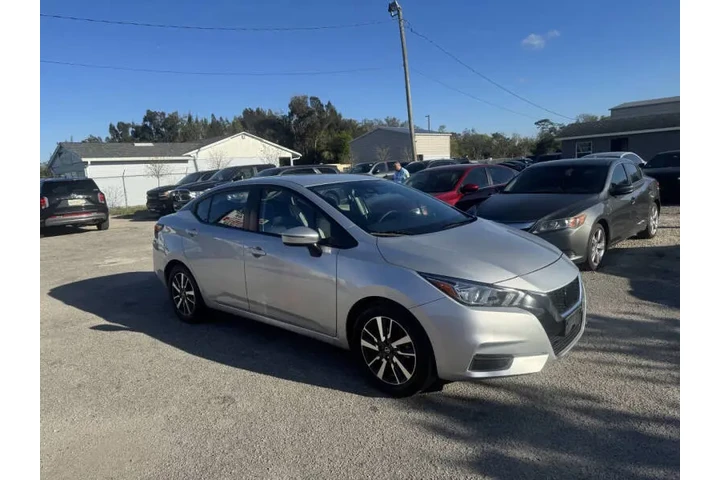 $9797 : 2021 Versa SV image 4