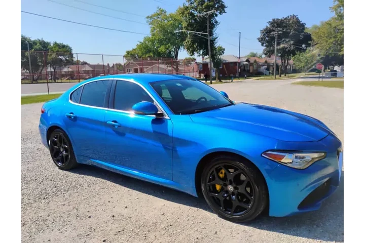 $16995 : 2019 Alfa Romeo Giulia image 1