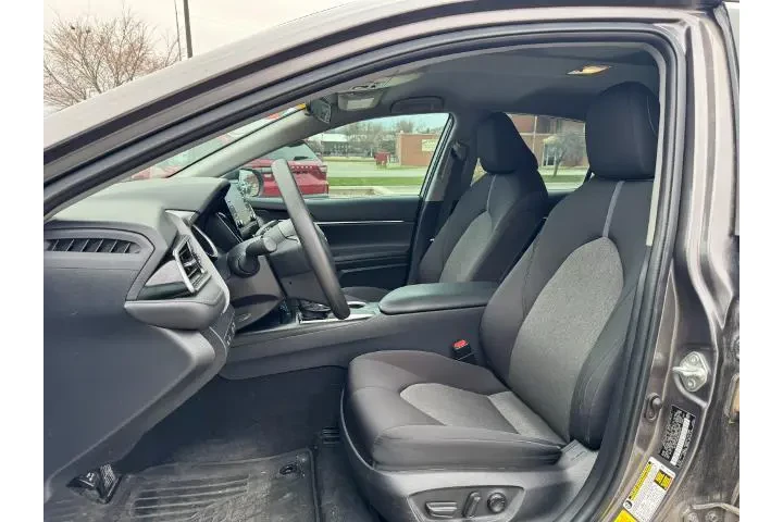 $21989 : Toyota Camry 2021 LE 4dr Sed image 10