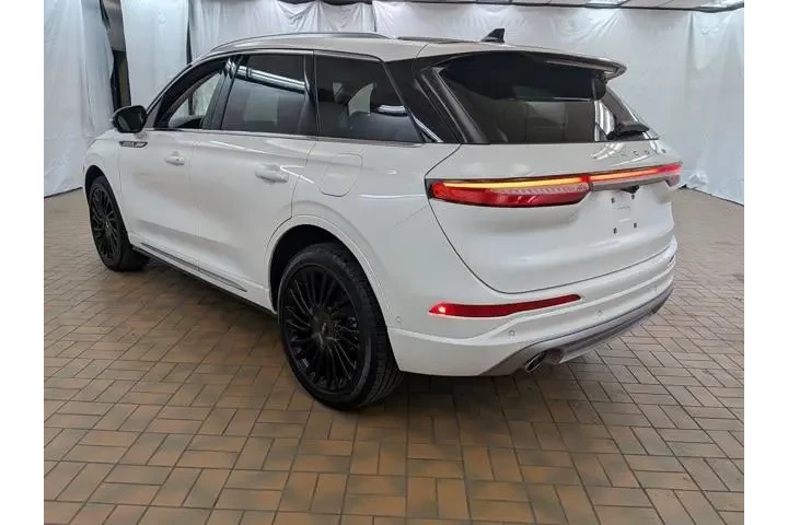 $33000 : Lincoln Corsair 2022 AWD Res image 5