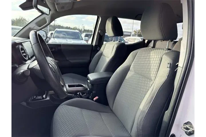 $27557 : Toyota Tacoma 2020 4x2 TRD O image 9