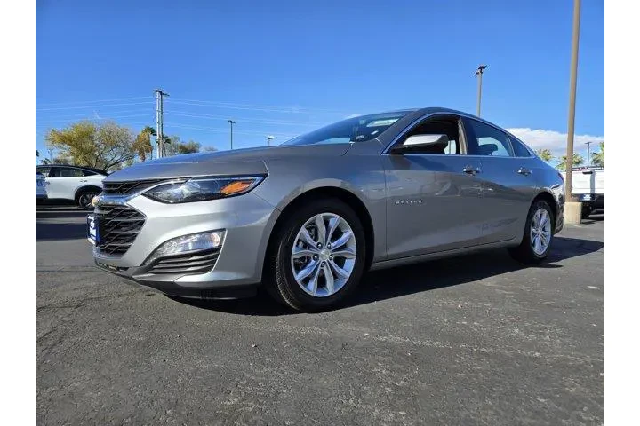 $19991 : Chevrolet Malibu 2024 LT 4dr image 2
