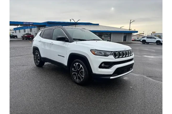 $24799 : Jeep Compass 2024 4x4 Limite image 1
