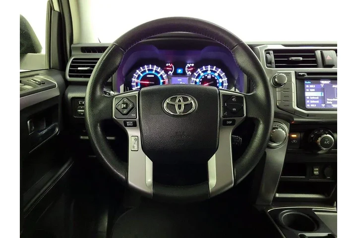 $27998 : Toyota 4Runner 2018 4x2 SR5 image 10