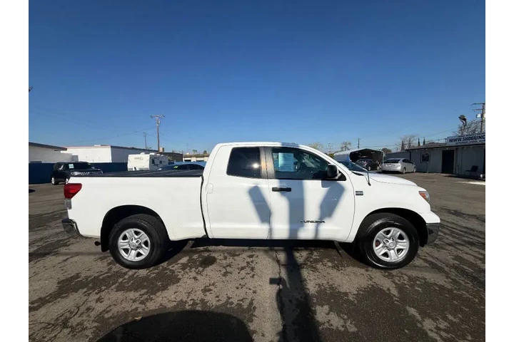 $10995 : 2010 Tundra image 2