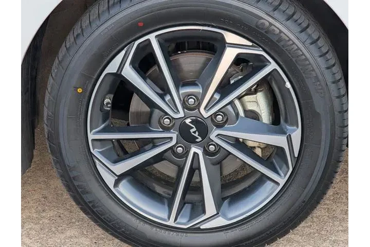 $16995 : Kia Forte 2023 LX 4dr Sedan image 10