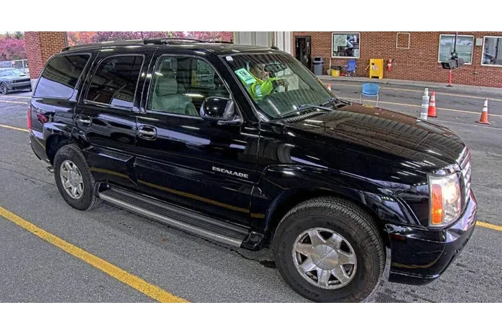$7995 : 2002 Escalade image 1