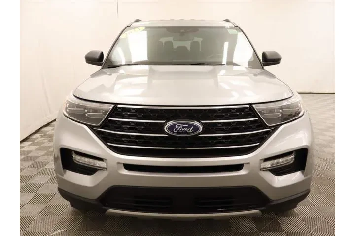$27184 : Ford Explorer 2023 AWD XLT 4 image 4