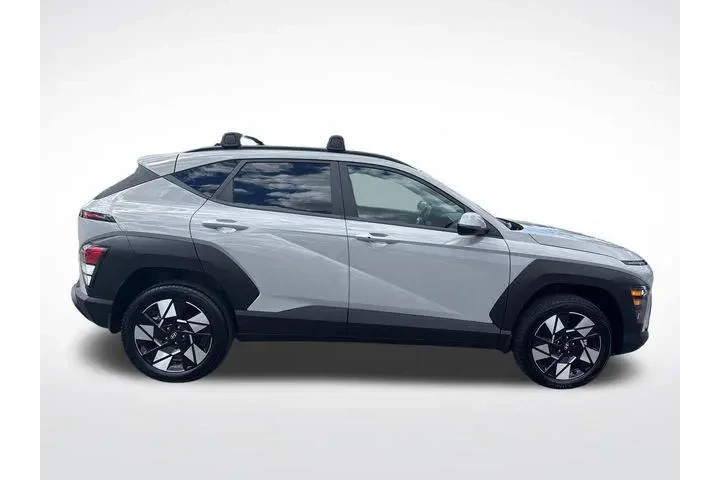 $24570 : Hyundai KONA 2024 AWD SEL 4d image 6
