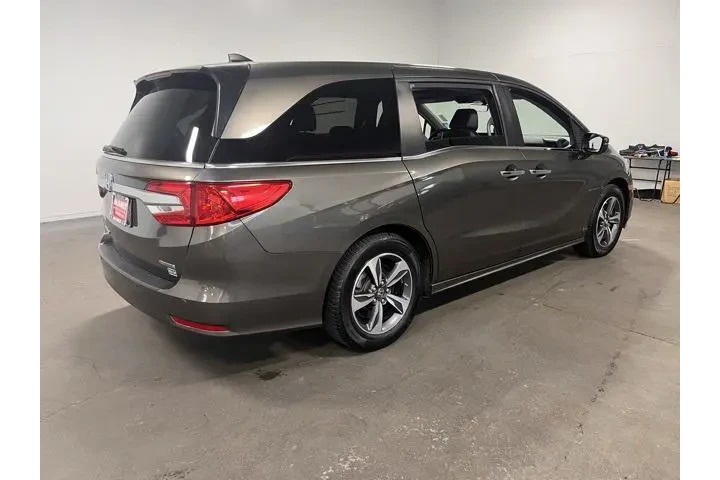 $21951 : Honda Odyssey 2018 Touring 4 image 3