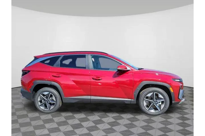 $33980 : Hyundai TUCSON 2025 AWD SEL image 2