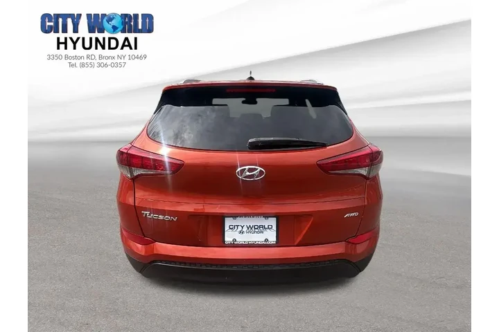 $11792 : Hyundai TUCSON 2016 AWD SE 4 image 4