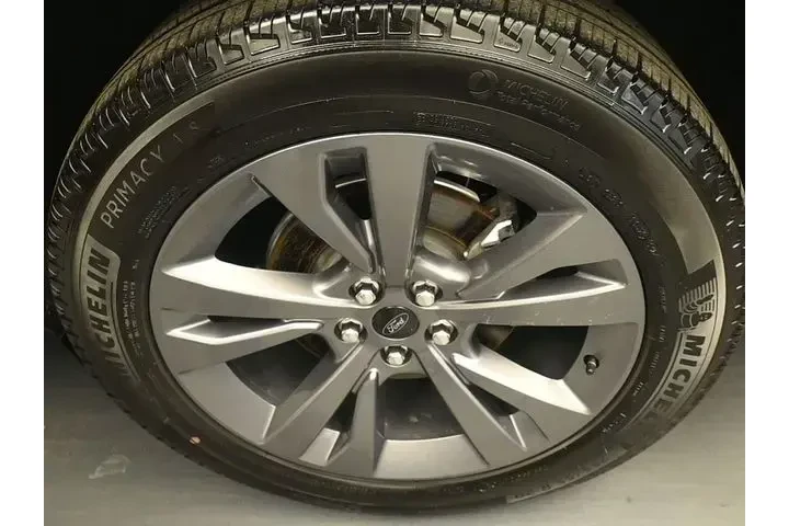 $35617 : Ford Explorer 2024 AWD XLT 4 image 9