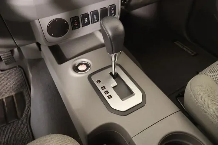 $22341 : Nissan Frontier 2021 4x2 S 4 image 8