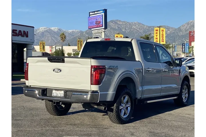 $35995 : Ford F-150 2024 4x4 XLT 4dr image 3