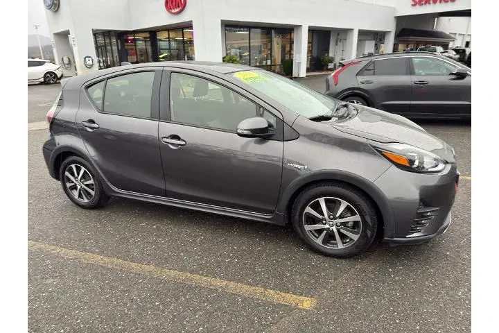 $14995 : Toyota Prius c 2018 Three 4d image 8