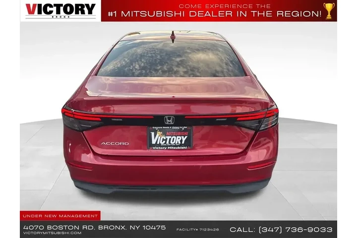 $19337 : Honda Accord 2023 LX 4dr Sed image 5