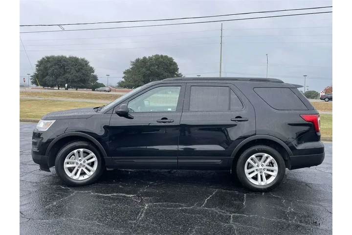 $14715 : Ford Explorer 2017 Base 4dr image 6