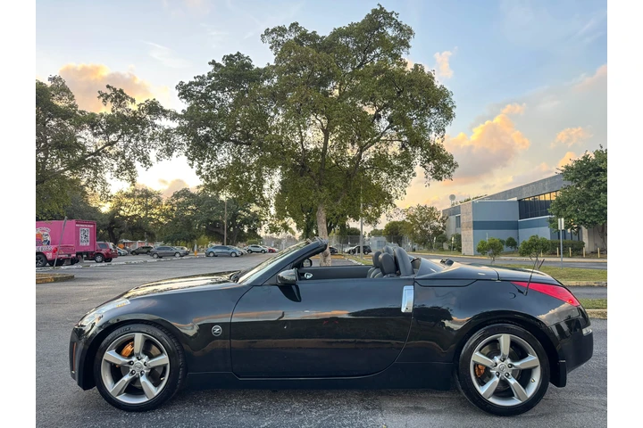 $11000 : Nissan 350z Convertible image 8