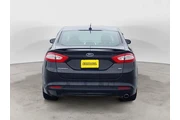 $9261 : Ford Fusion 2016 SE 4dr Seda thumbnail
