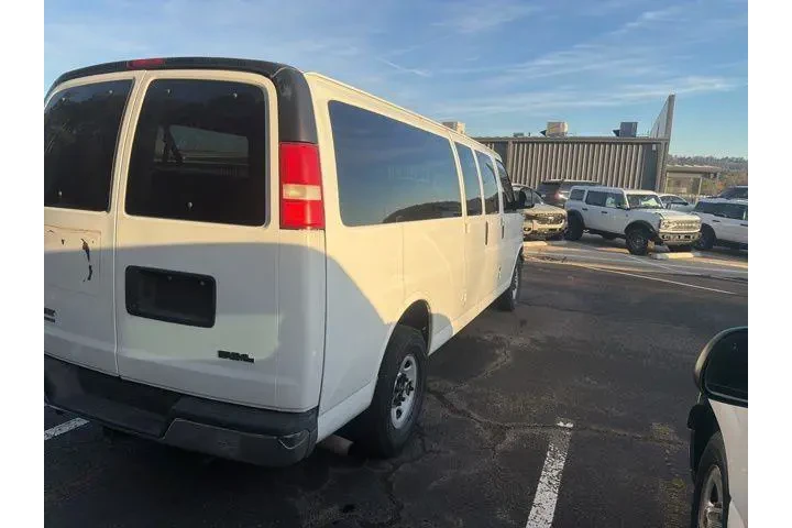 $18799 : Chevrolet Express 2012 LT 35 image 6