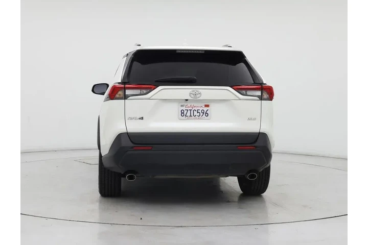$26998 : Toyota RAV4 2021 XLE Premium image 6