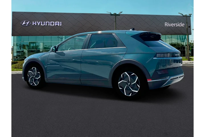 $24991 : Hyundai IONIQ 5 2024 SE 4dr image 4