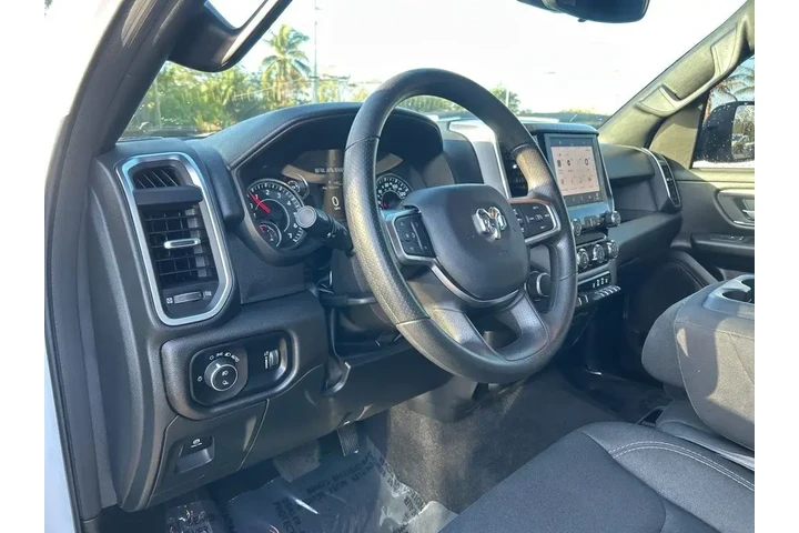 $33837 : Ram 1500 2025 4x2 Big Horn 4 image 10