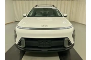 $24495 : Hyundai KONA 2025 AWD SEL 4d thumbnail