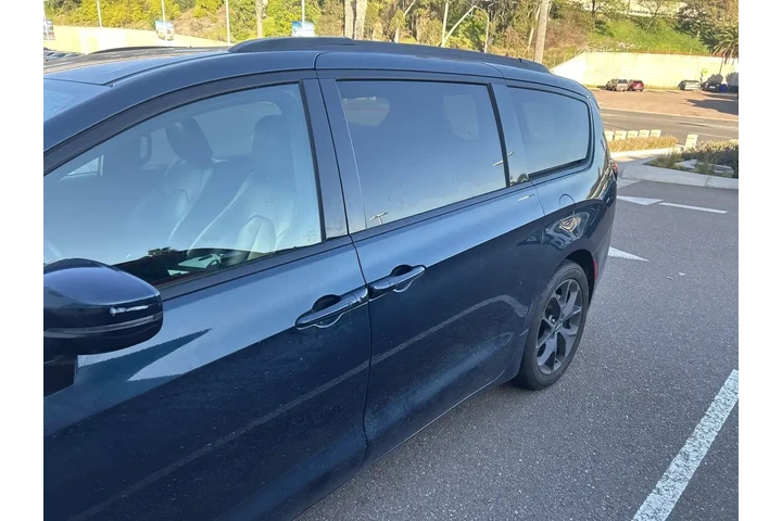 $18900 : Chrysler Pacifica 2022 Touri image 4