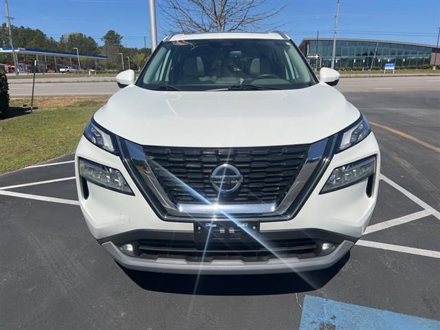 $25190 : PRE-OWNED 2021 NISSAN ROGUE SL image 2